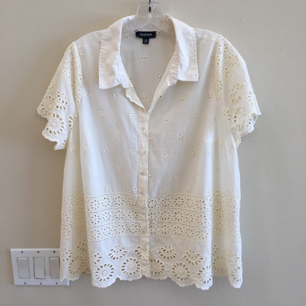 ModCloth top in Ivory color for size 1X